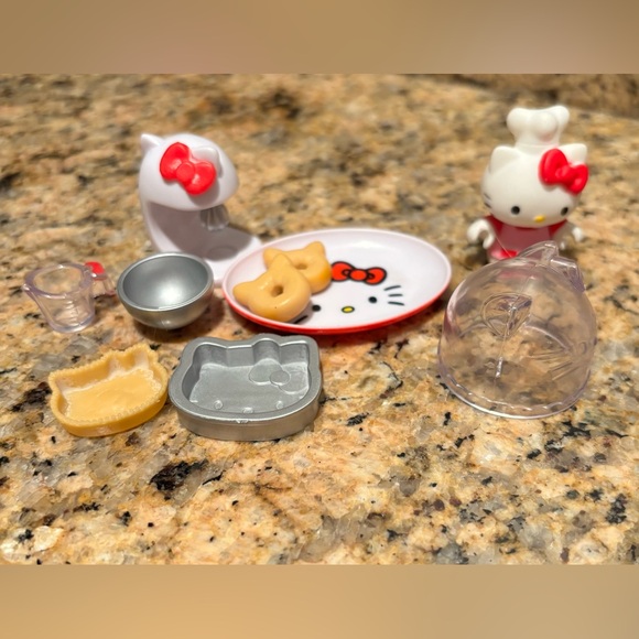 Hello Kitty  Mini Playset - Picture 1 of 1